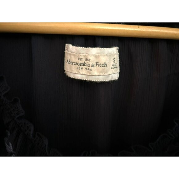 Abercrombie & Fitch Sheer Navy Blue 3D Embroidered Floral Blouse Small 1990s Y2K - Picture 3 of 4